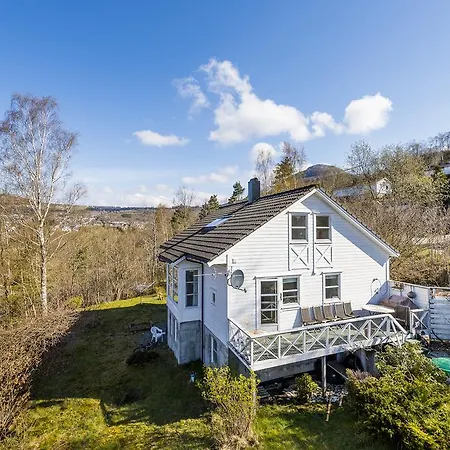 Holiday home Apartament Selemork Hus